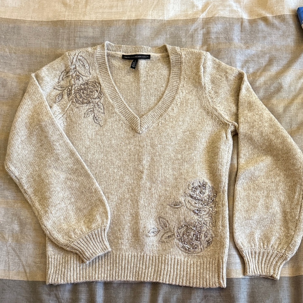 White House Black Market Beige V-Neck Sweater with Floral Design